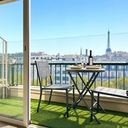 Champs-elysees With Balcony & Ac *