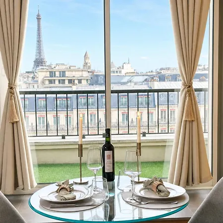Champs-elysees With Balcony & Ac *