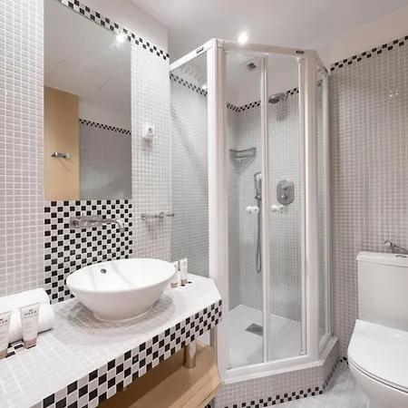 Appartement Champs-elysees With Balcony & Ac *